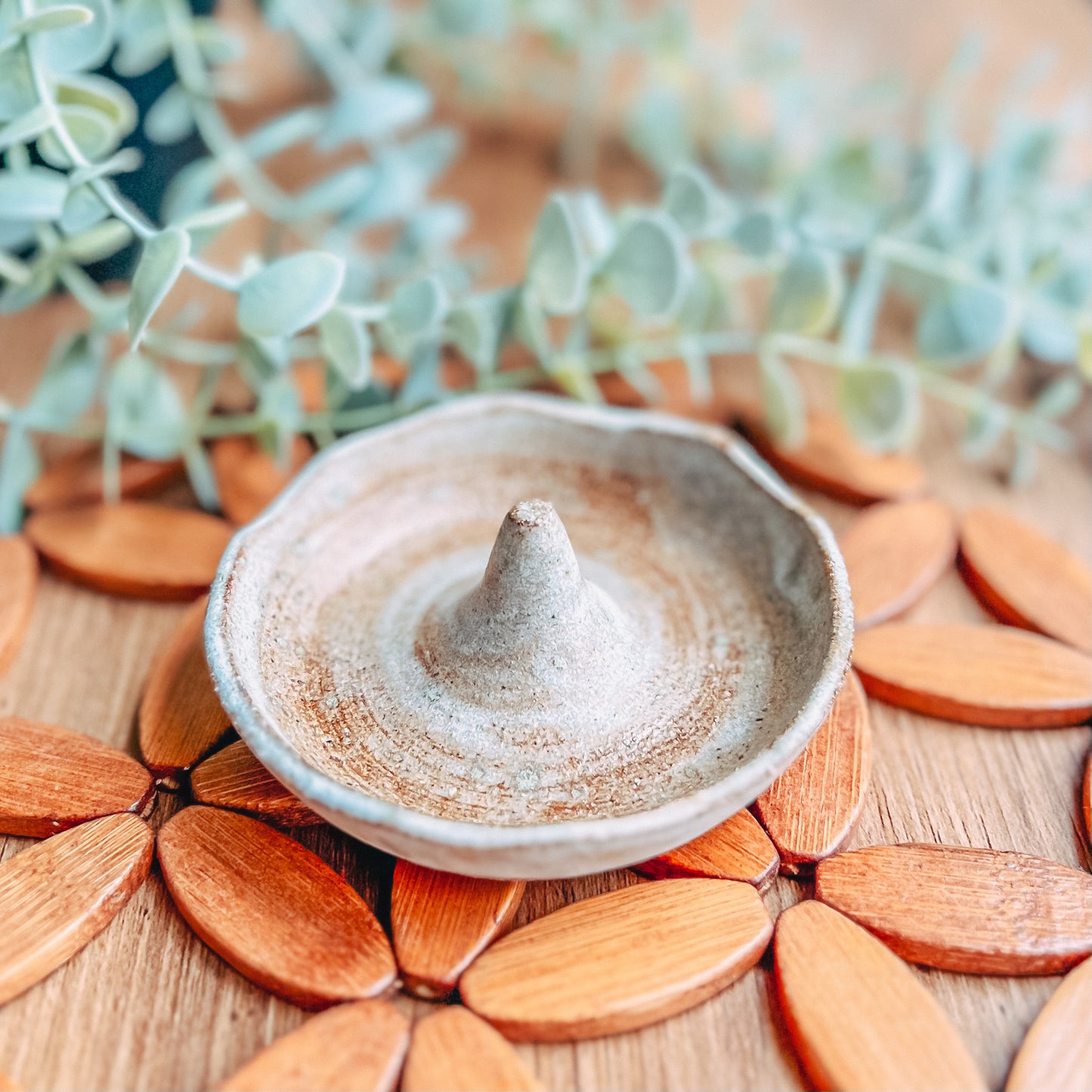 Country White Ring Bowl