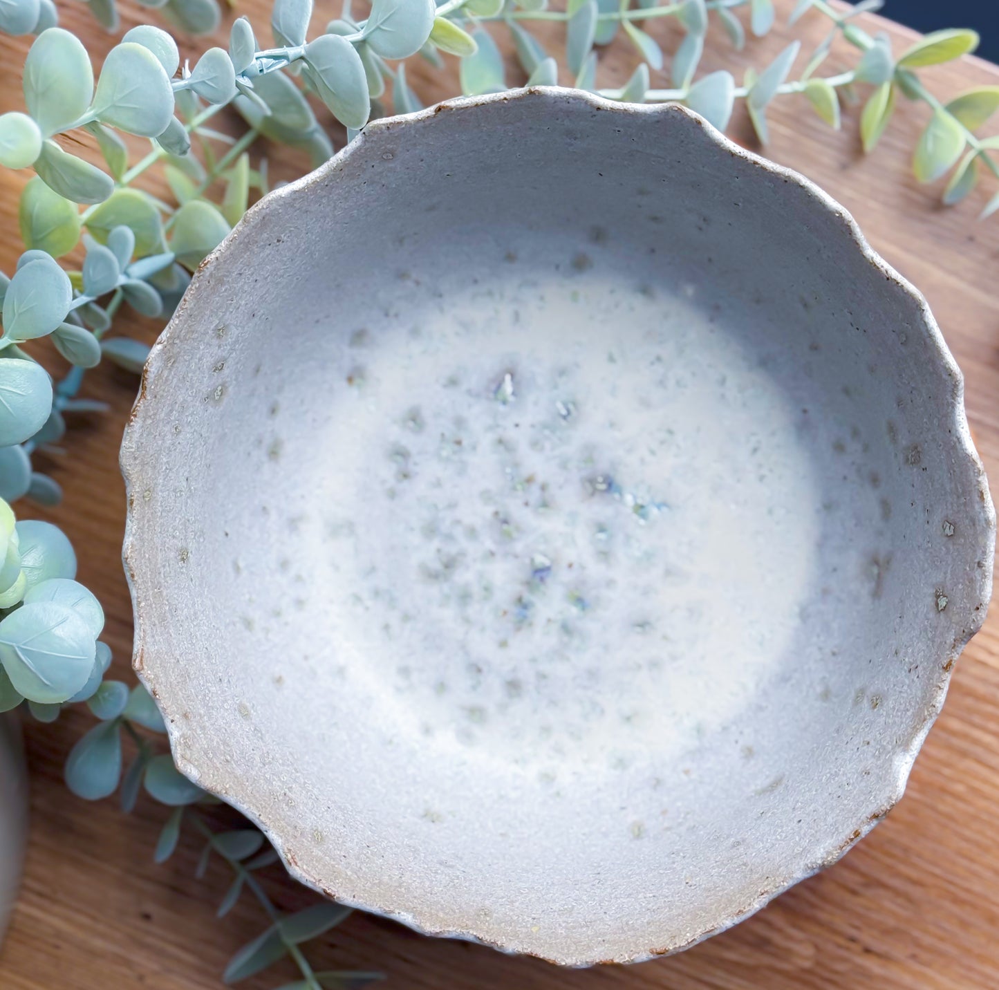 Live Edge Country Cottage Medium Serving Bowl