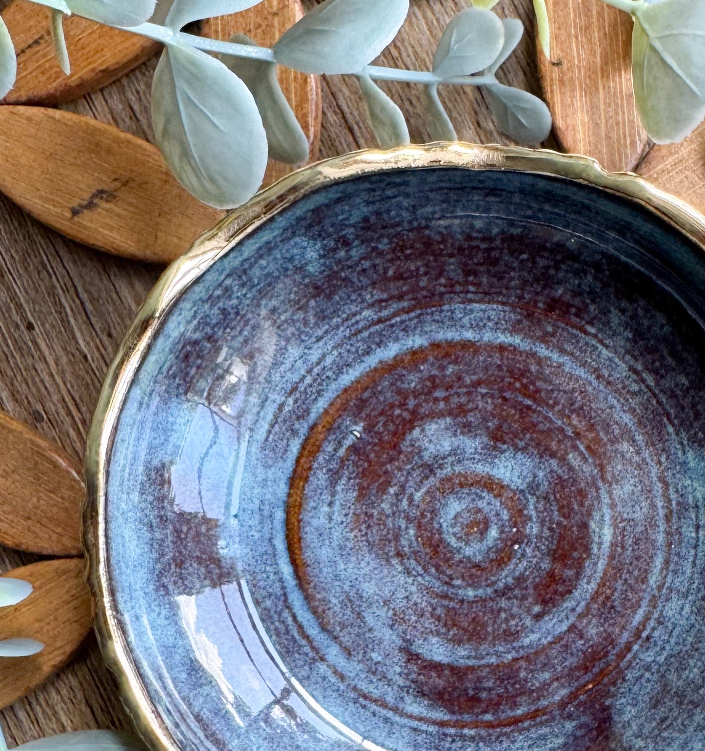 24k Gold Trimmed Accent Dish