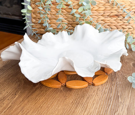 Chic White Ruffled Dish (Large)