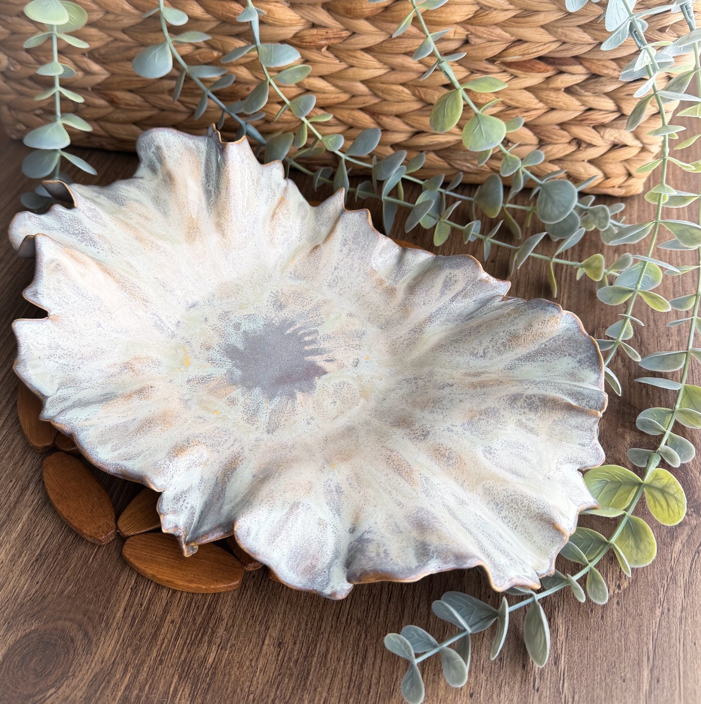 Ivory Tide Ruffle Dish