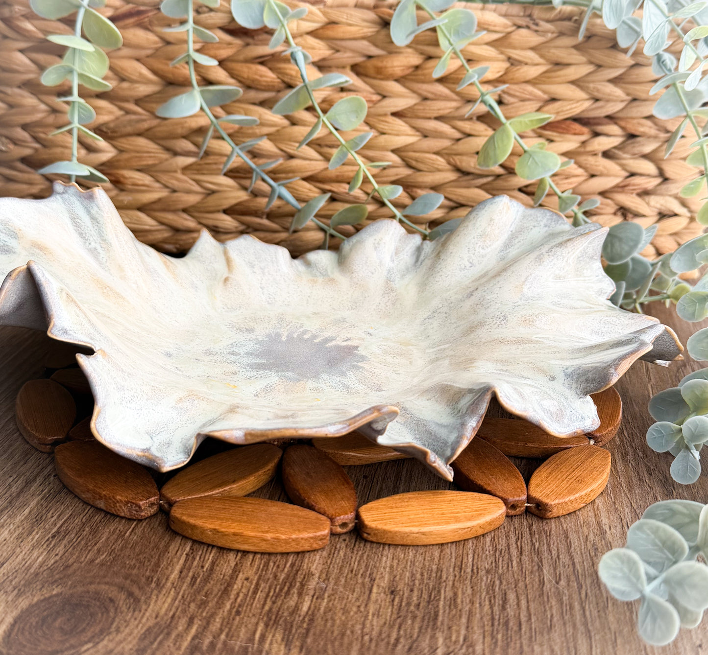 Ivory Tide Ruffle Dish