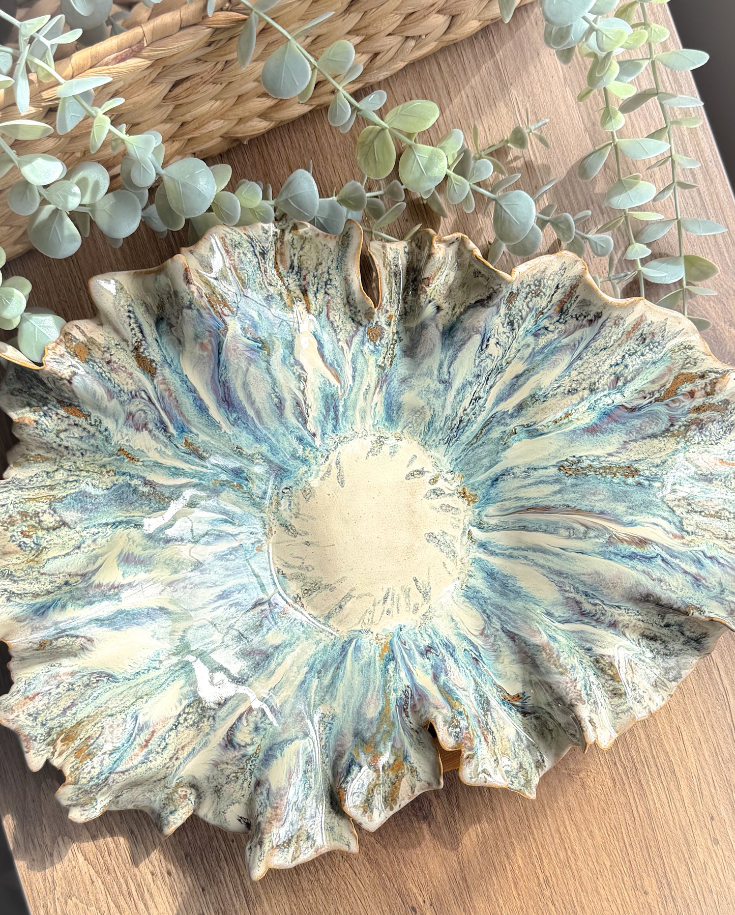 Ocean Radiance Ruffled Dish