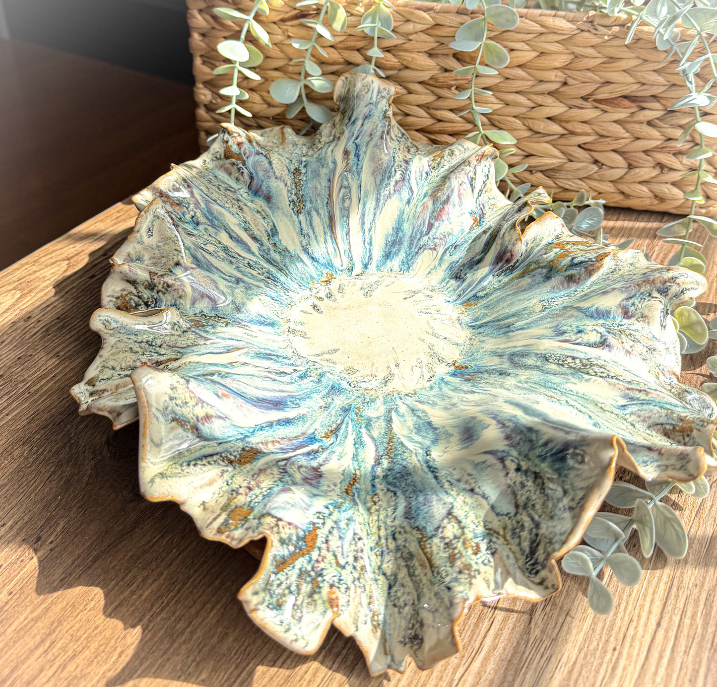Ocean Radiance Ruffled Dish